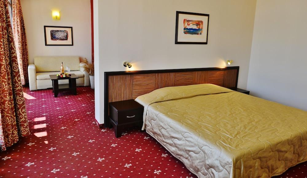 Hotel Nobel Ultra - Free Access 5*